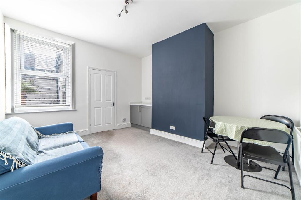 Apartment in Newcastle upon Tyne - More