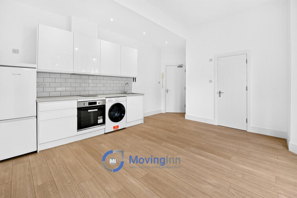 Apartment in London - More
