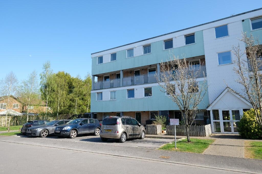 Main image of property: Africa Drive, Marchwood, Southampton, SO40 4WG