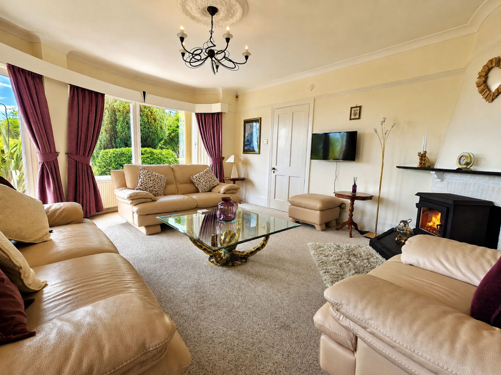 House in Torquay - More