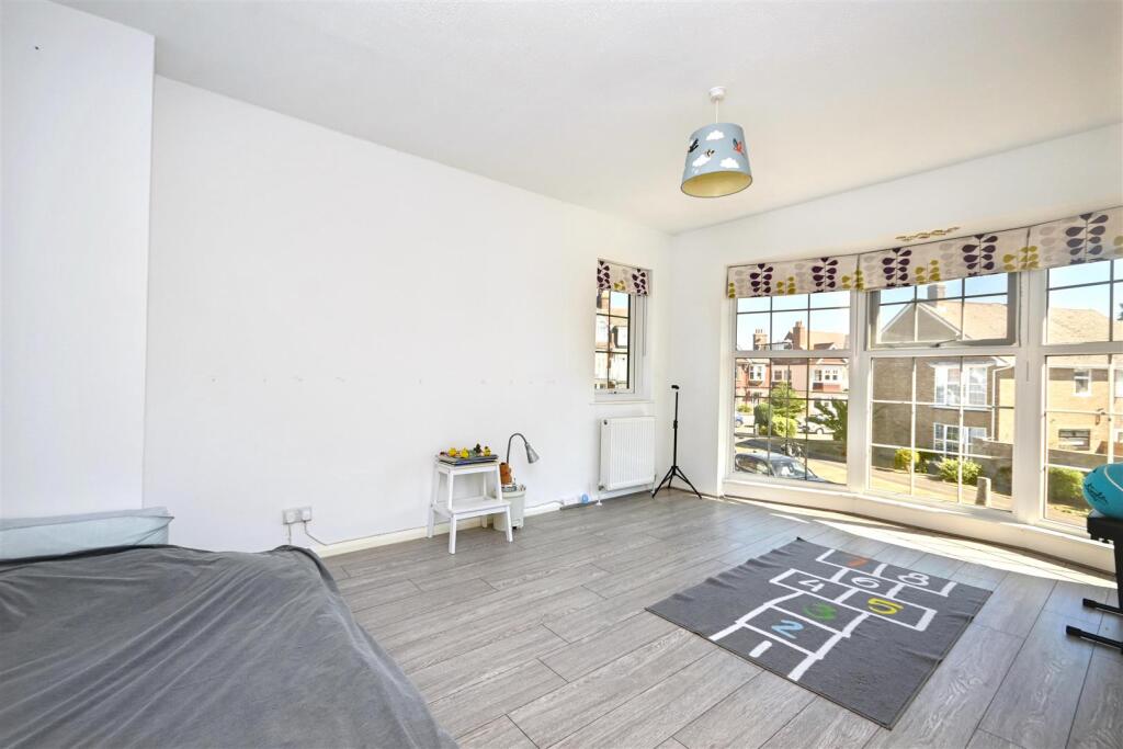 House in Eastbourne, East Sussex - View 4