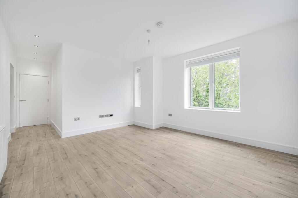 Apartment in London, Southbury - View 4