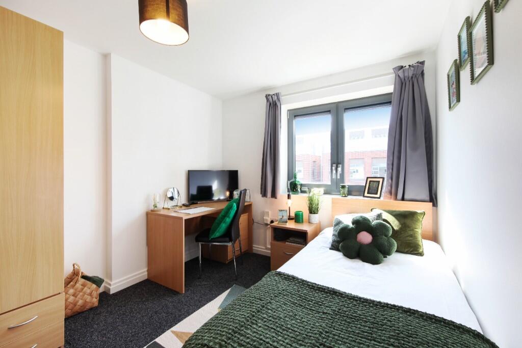 Main image of property: Union Road, Romford, London, RM7