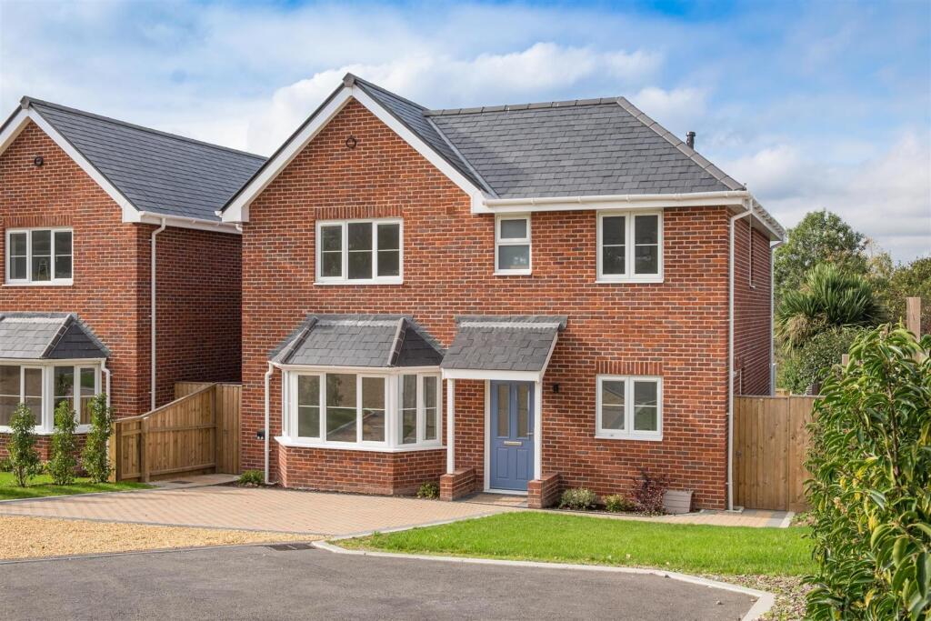 Main image of property: Nettlestone Village, Isle of Wight