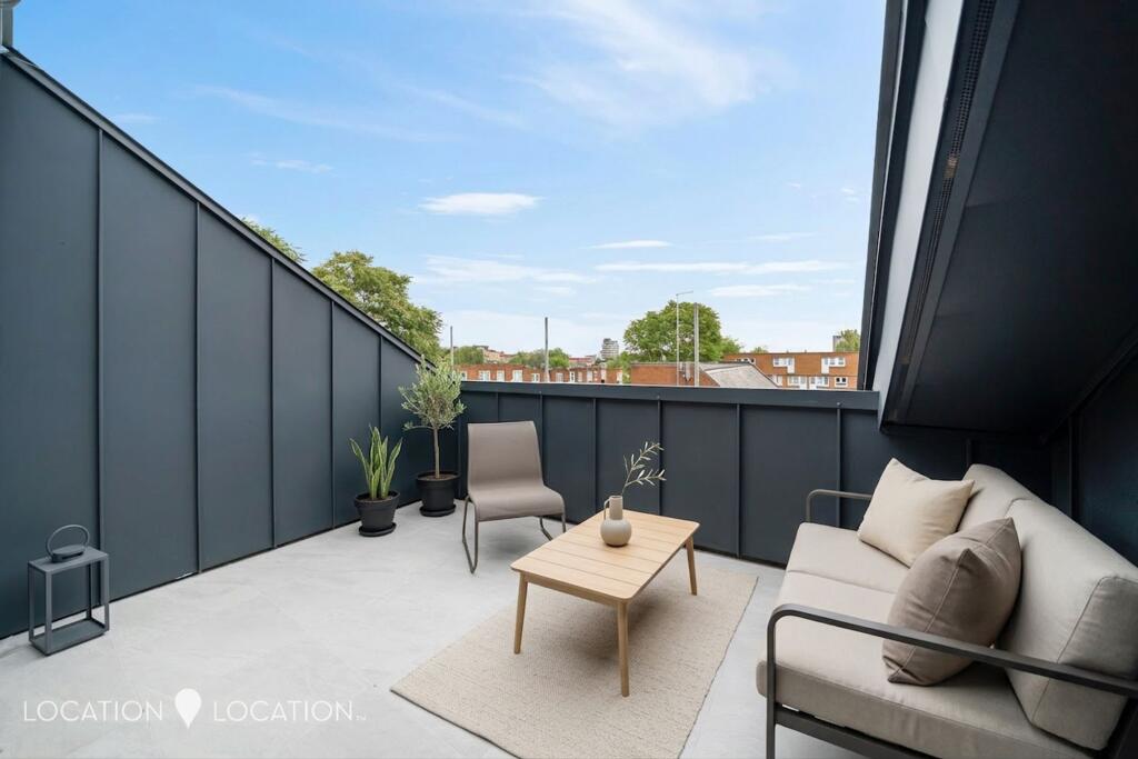 Apartment in London - View 2