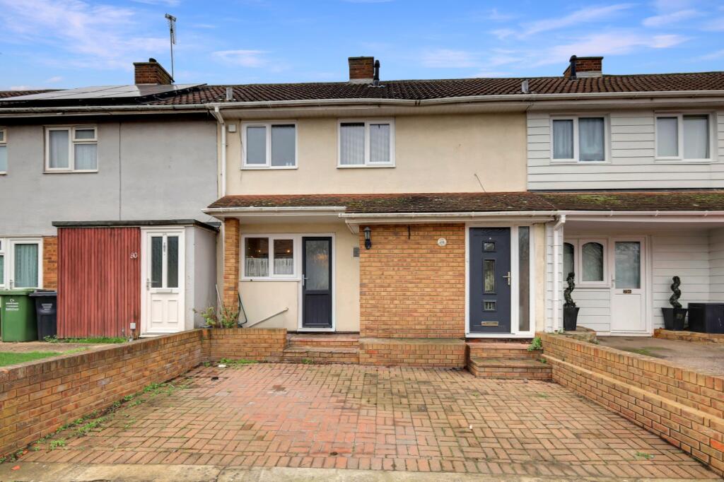 Main image of property: Quilters Straight, Basildon, Essex, SS14
