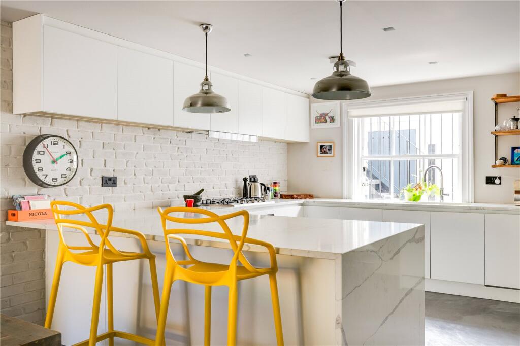 Chalcot Road, Primrose Hill, London, NW1 photo 4