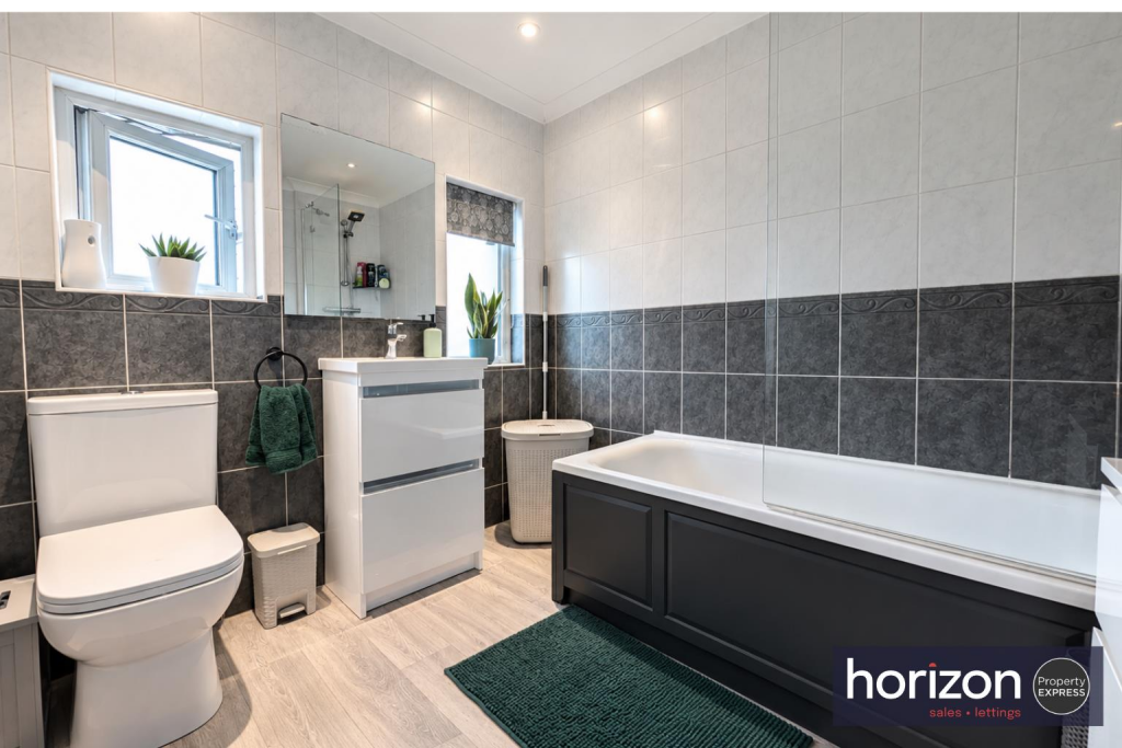 House in Stockton-on-Tees - View 4