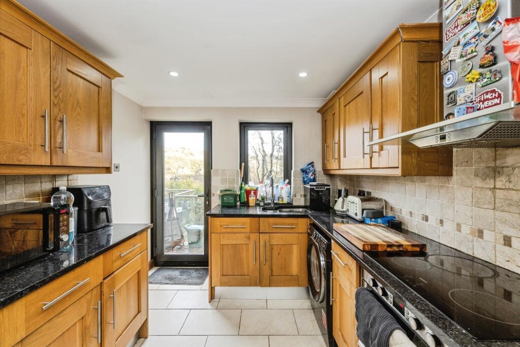 Main image of property: Ffordd Taliesin, Killay, Swansea