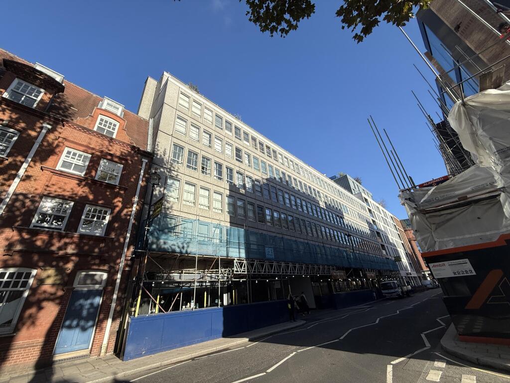 Main image of property: 11 Emanuel House, 18 Rochester Row, Westminster, London, SW1P