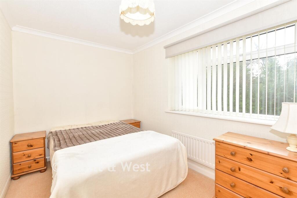 House in Tonbridge - More
