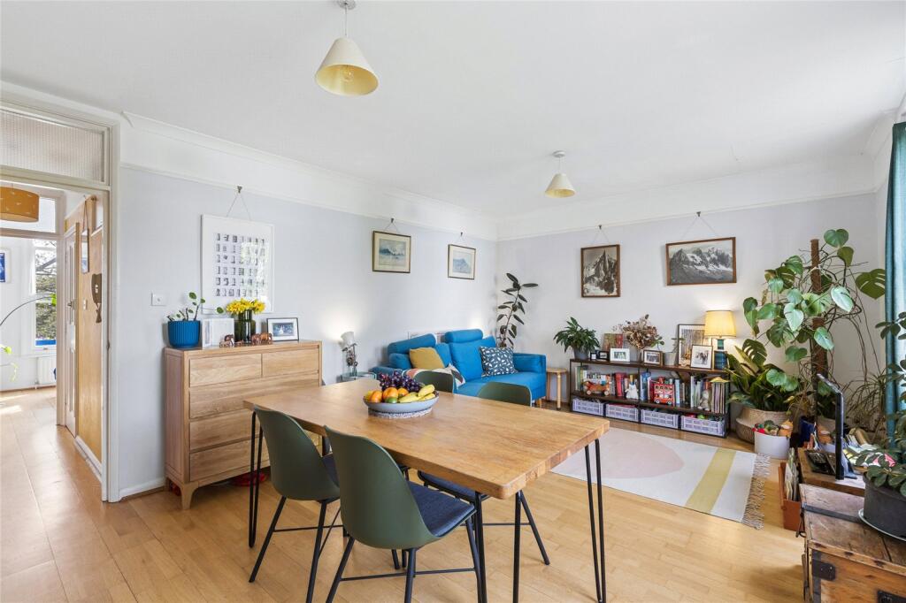 Apartment in London - View 4