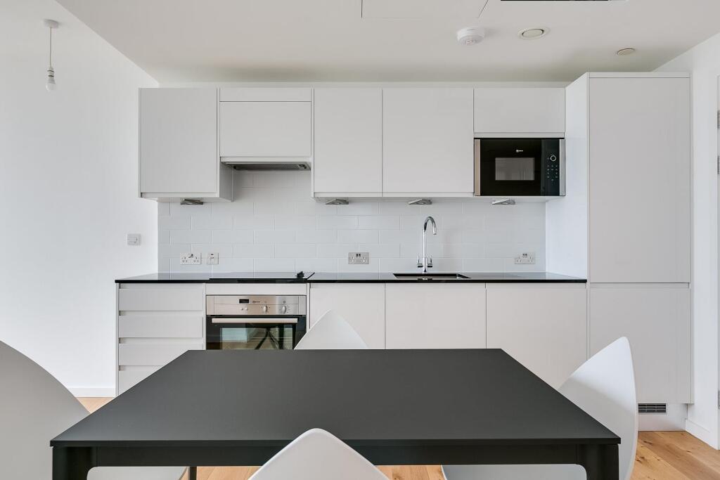 Apartment in London - View 4