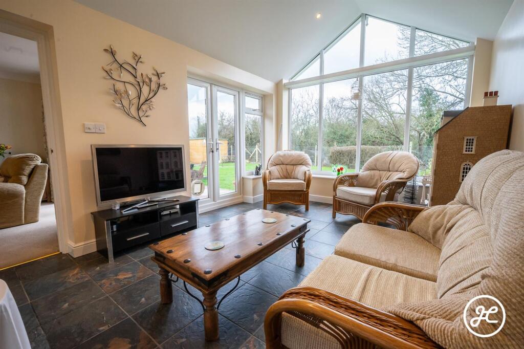 House in Taunton - View 4