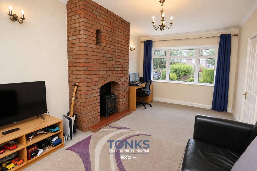 House in Dudley, West Midlands - View 3
