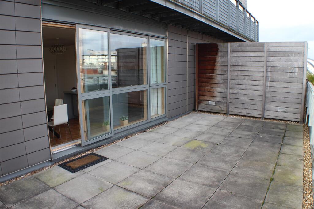 Apartment in Manchester - View 5