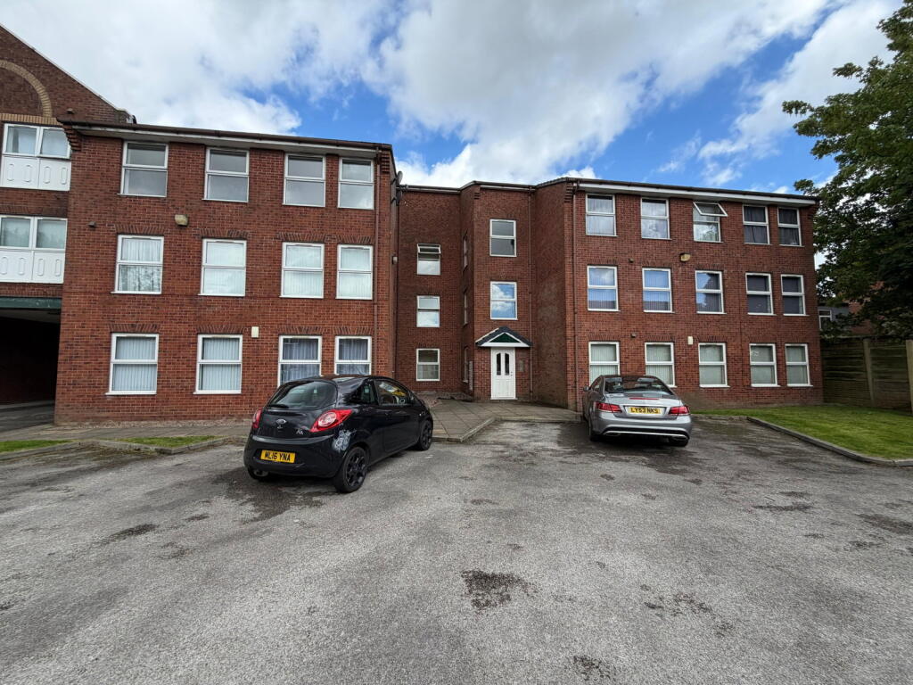 Main image of property: Ashton Road, Denton, Manchester, M34 3YJ