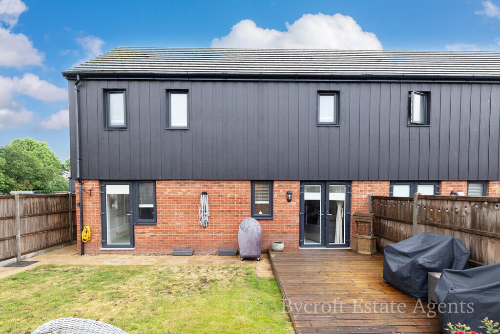 Wainscot Drive, Bradwell, Great Yarmouth photo 4