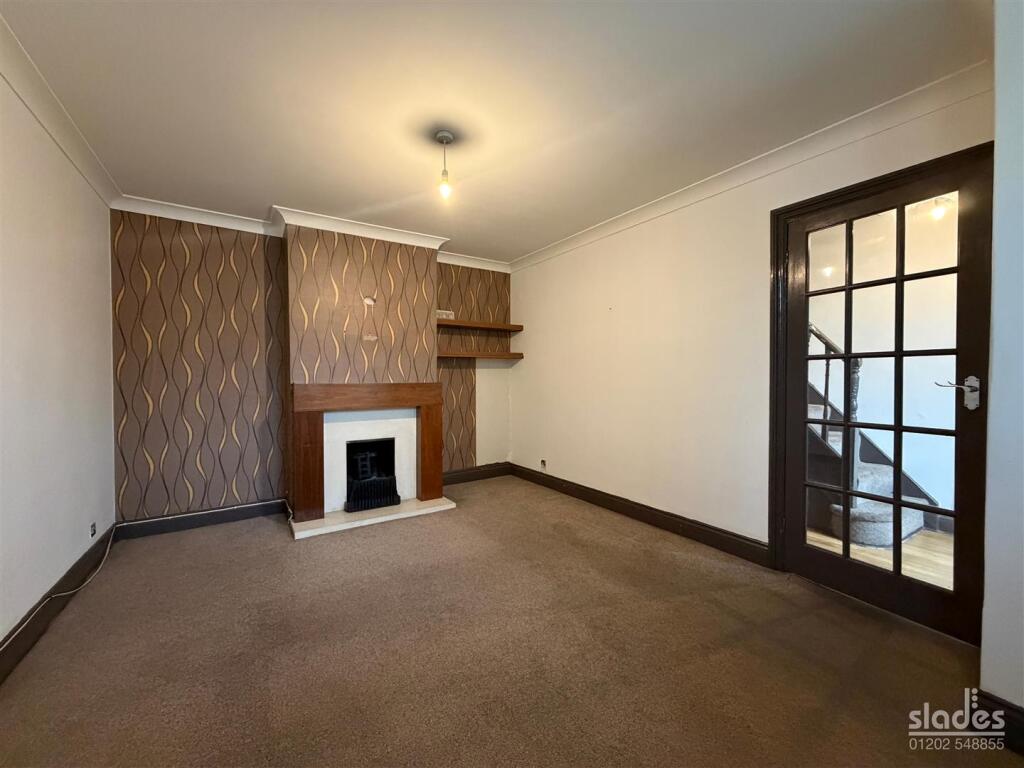 Victoria Road, Springbourne, Bournemouth - View 2