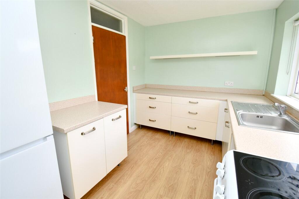 Apartment in Wirral, Liverpool City Region - View 4