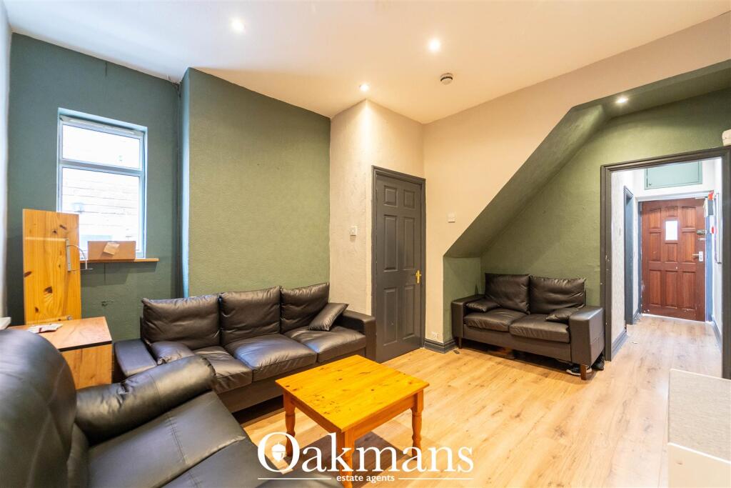5 bedroom house for rent