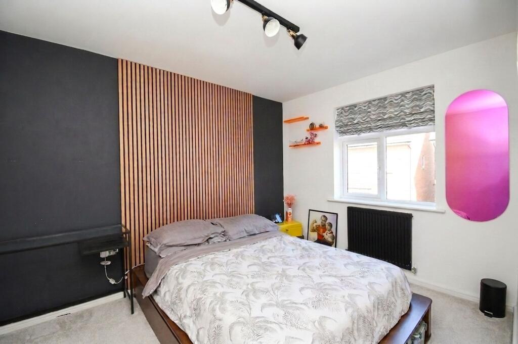 House in Salford, Greater Manchester - More