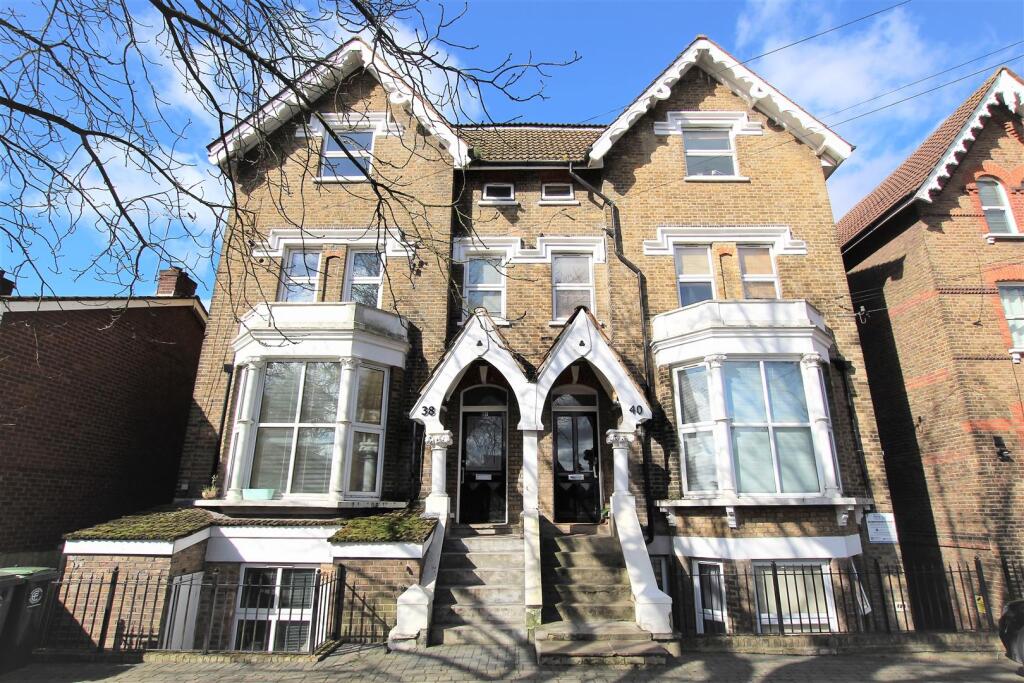 Main image of property: High Road, Buckhurst Hill