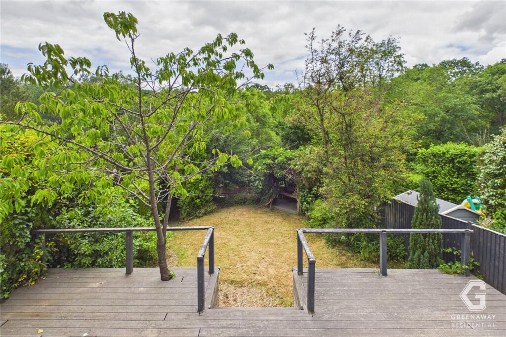 West Hill, East Grinstead, West Sussex, RH19 photo 3