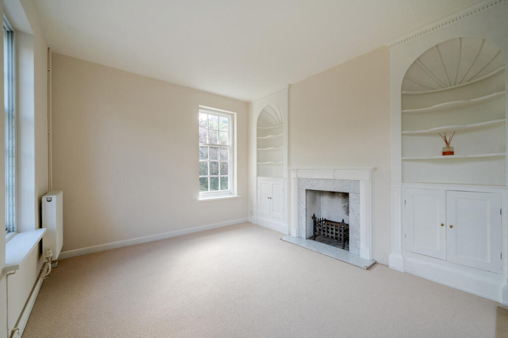 Apartment in London - More