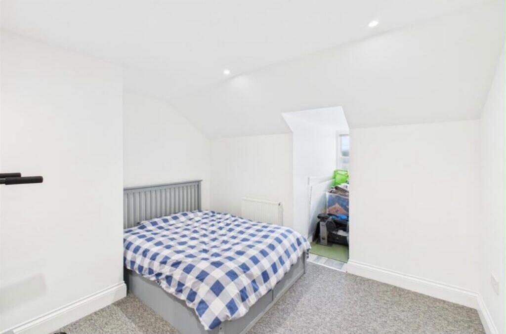Apartment in Truro - View 5