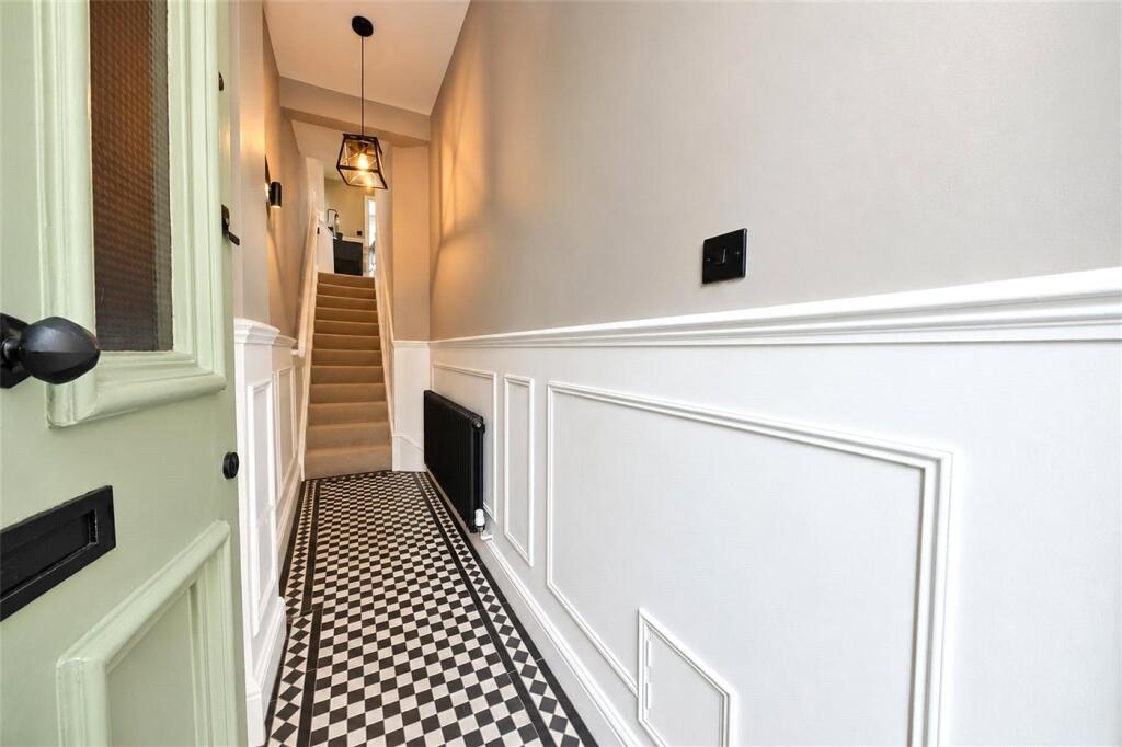 Apartment in London, Kensal Town, Maida Hill - More