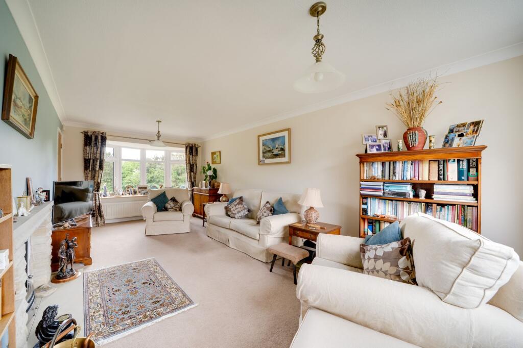 3, Stokesay Way, Sutton Heights, TF7 4QE photo 2