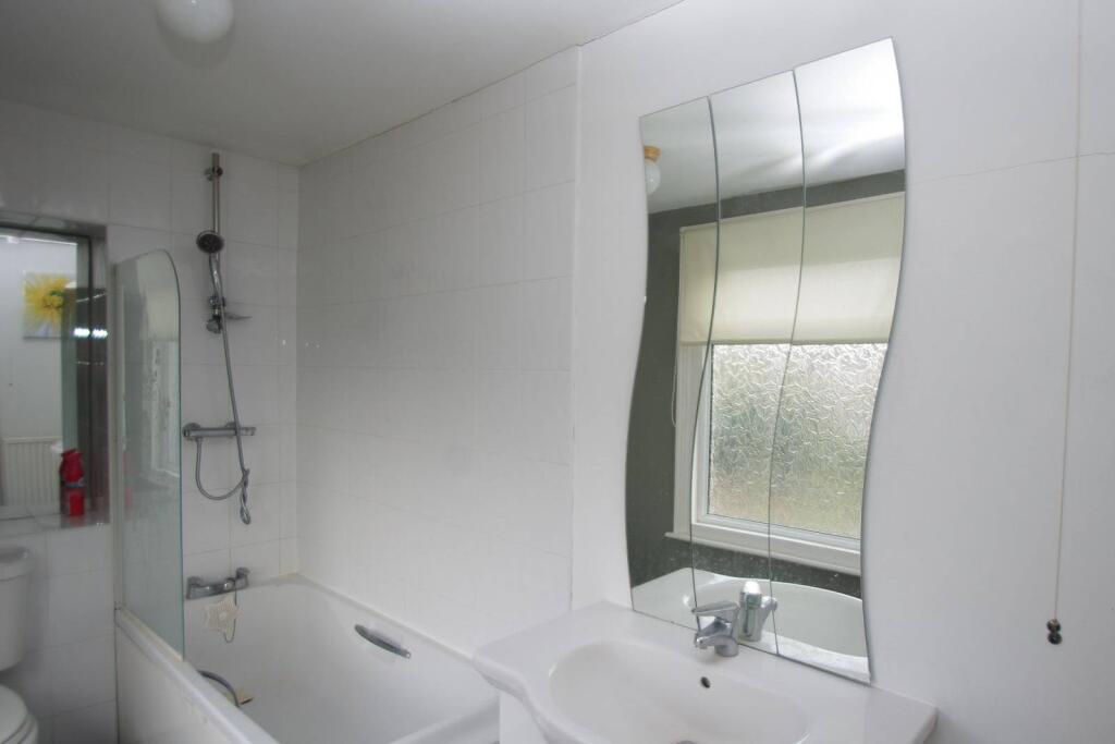 Main image of property: WD18, Watford, WD18