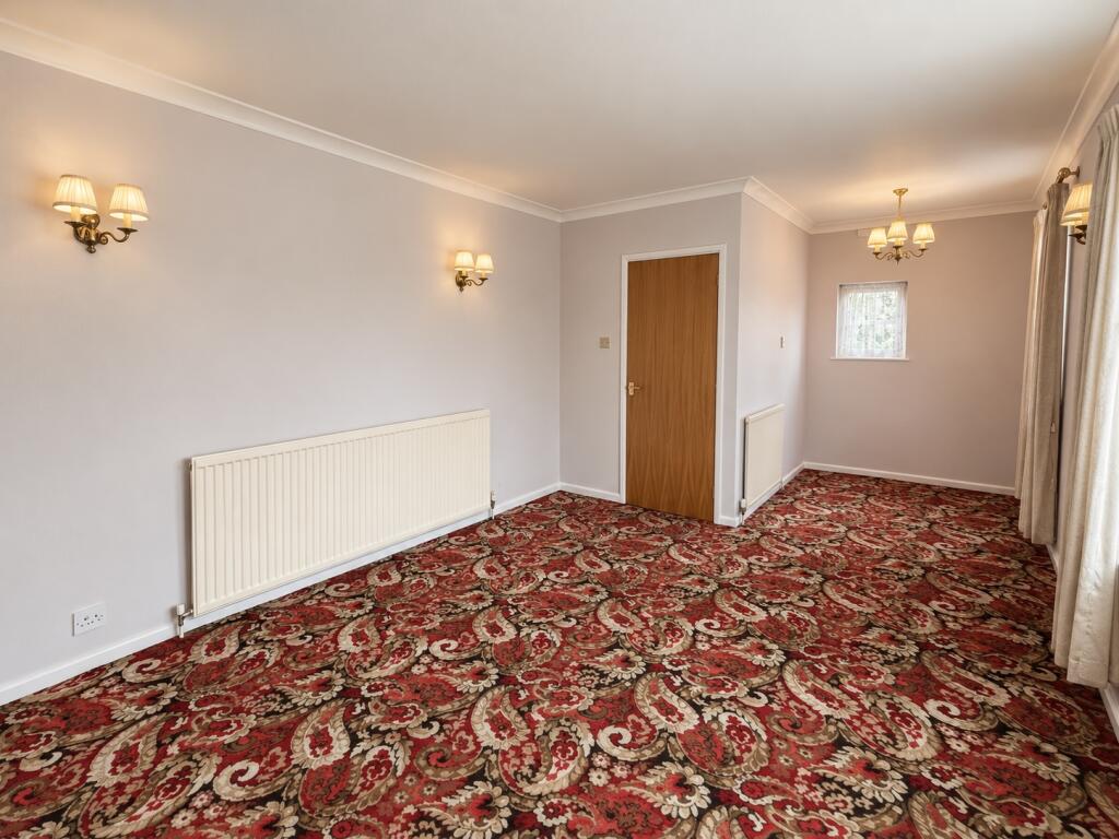 House in Bradford, West Yorkshire - View 4