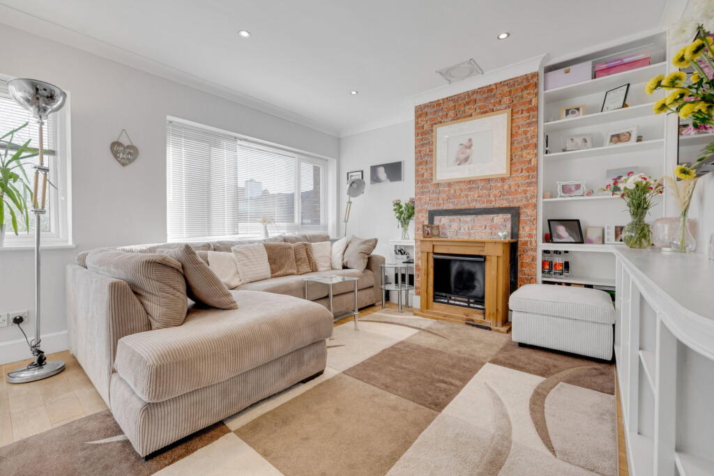 House in Dudley - More