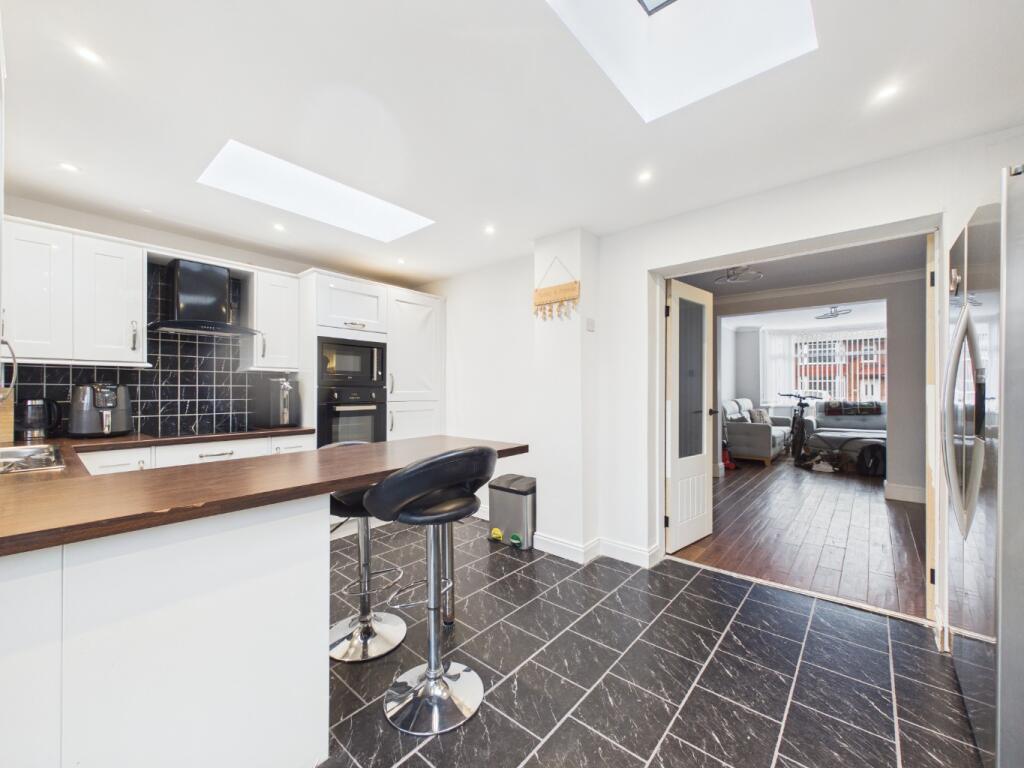 105, Westlands Road, Hull,  HU5 5NX photo 4