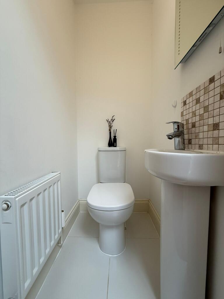Apartment in Hatfield, Roe Green - More