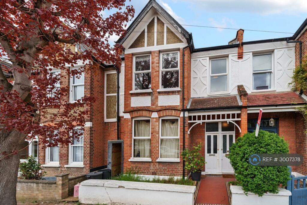 Apartment in London - View 5