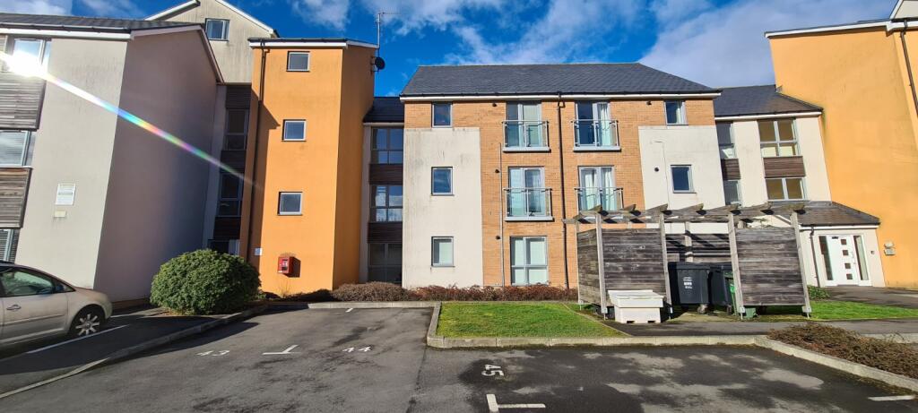 Main image of property: Kittiwake Drive, Portishead, North Somerset, BS20