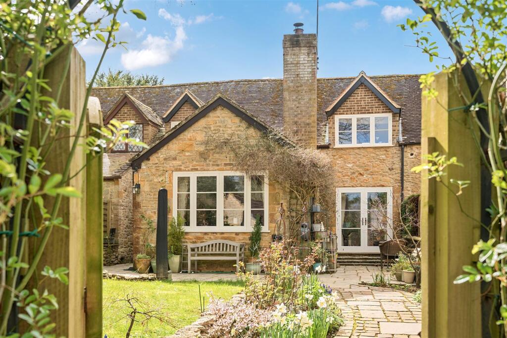 Main image of property: Mews Cottage, East Coker, Yeovil