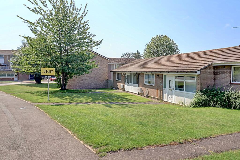 Rose Avenue, Hazlemere, High Wycombe, Buckinghamshire, HP15 - View 4