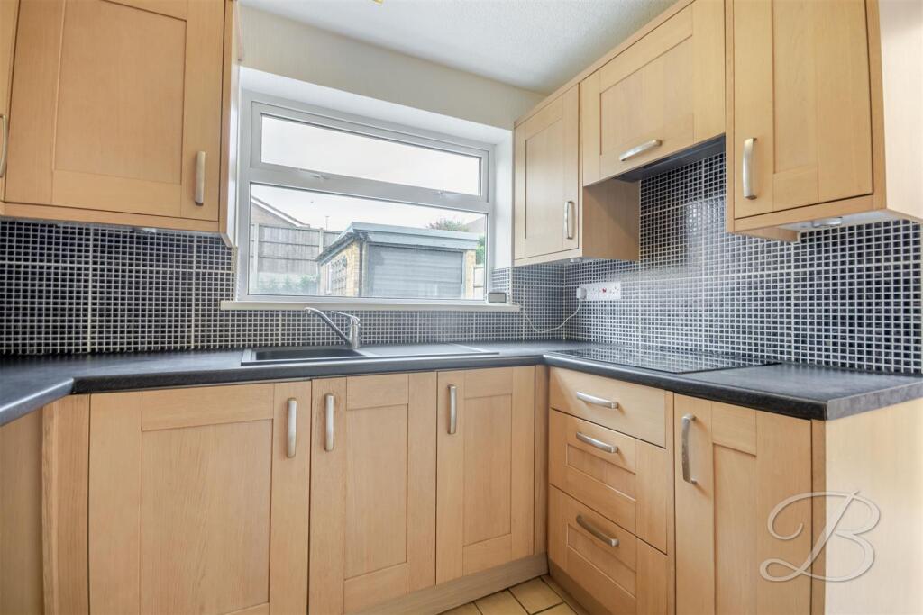 House in Ashfield, Sutton in Ashfield, Nottinghamshire - View 2