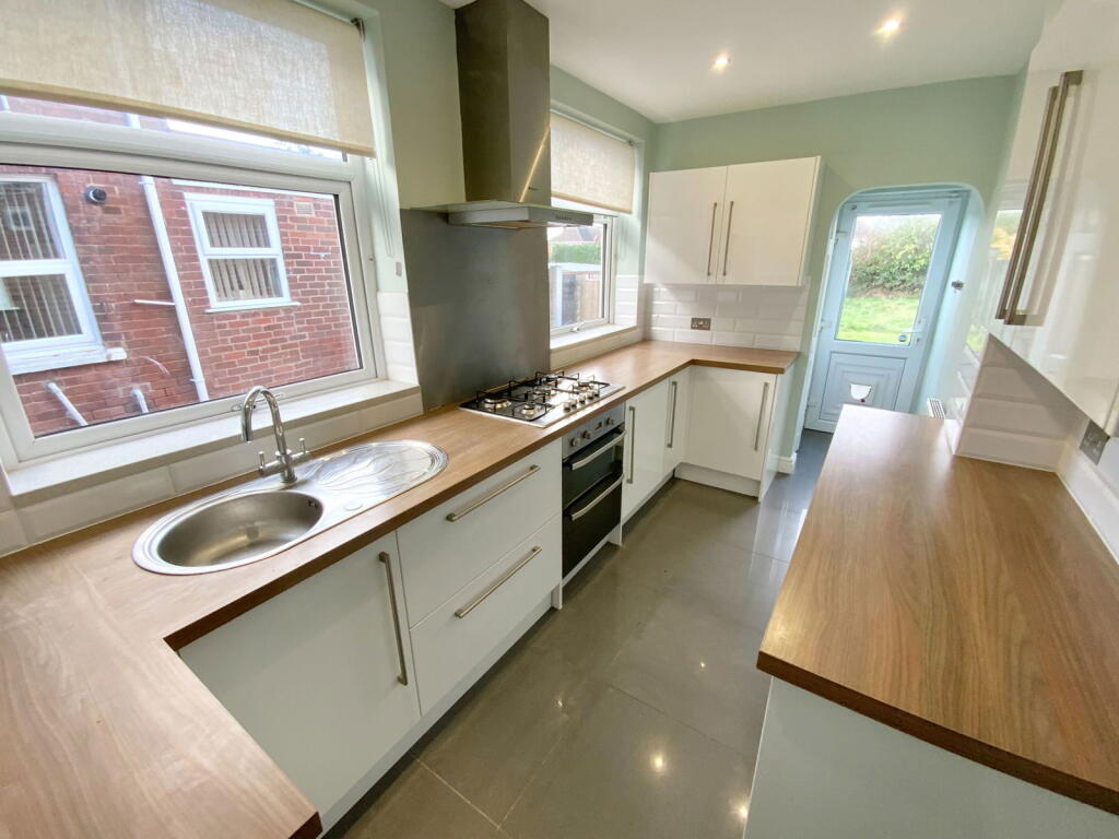 Additional image 5 of St. Kenelms Avenue, Halesowen, B63 1DN