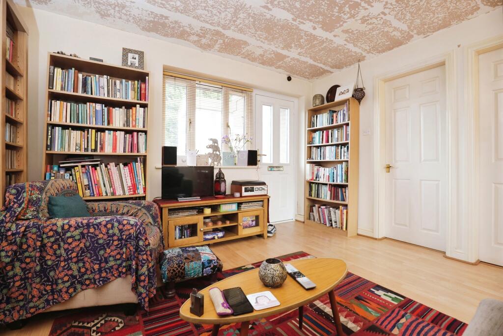 Apartment in Warwick, Whitemoor, Kenilworth - View 5