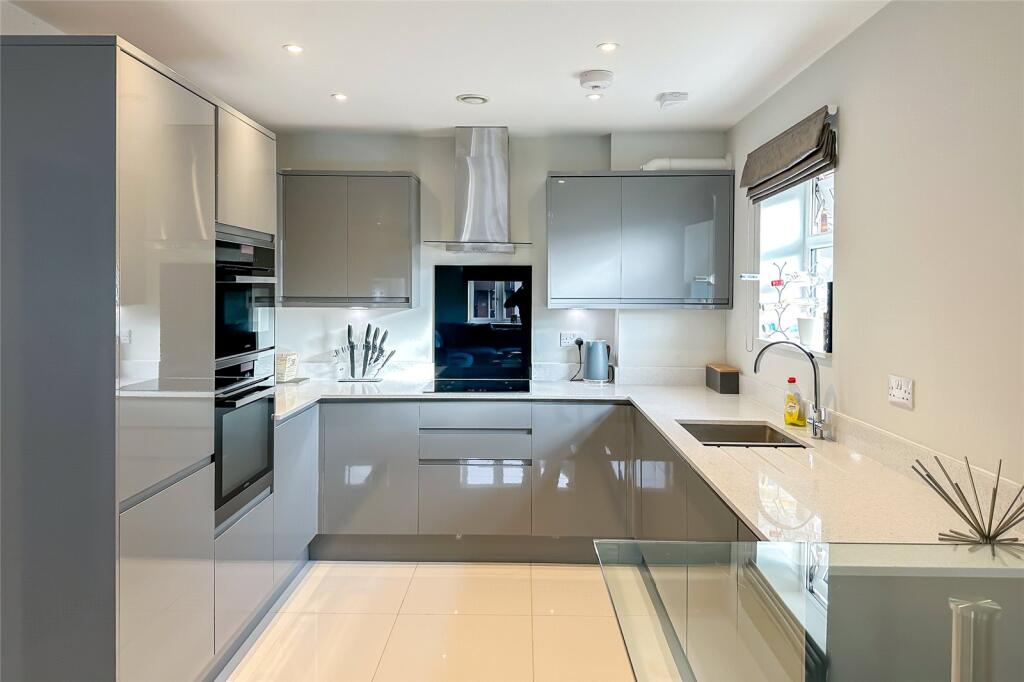 Additional image 2 of St Margarets Court, Cross Way, Harpenden, Hertfordshire, AL5