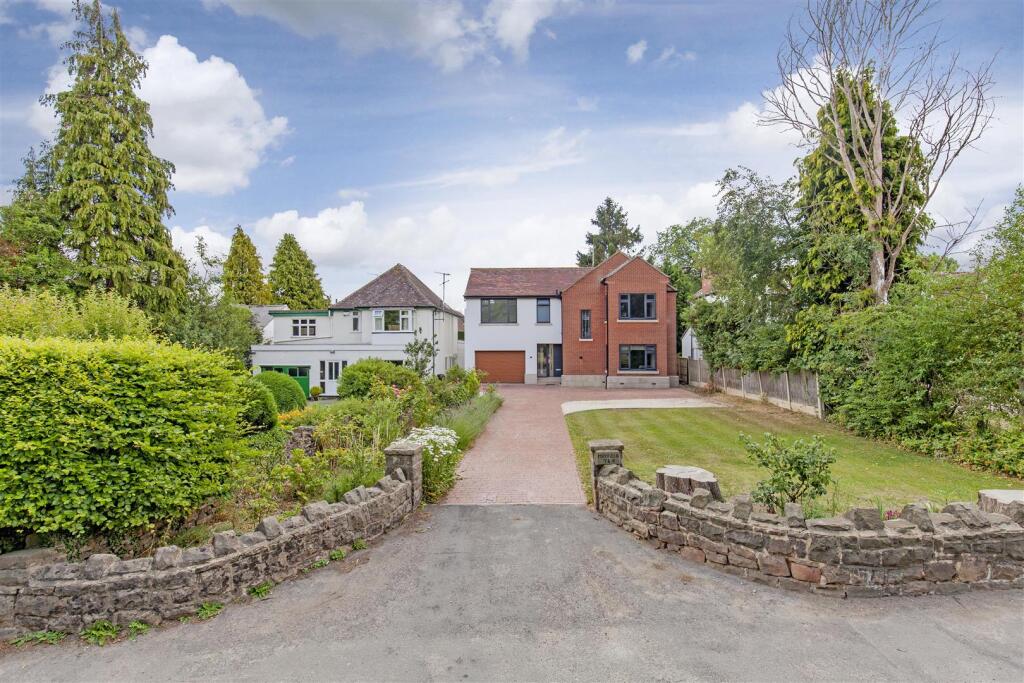 6-bed detached on Mayfield, 764 Chatsworth Road, Brookside, £800,000