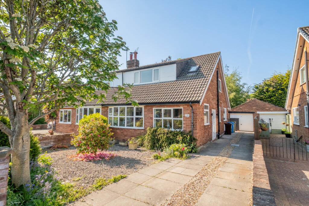 2-bed semi-detached on Ribby Avenue, Wrea Green, PR4, £280,000