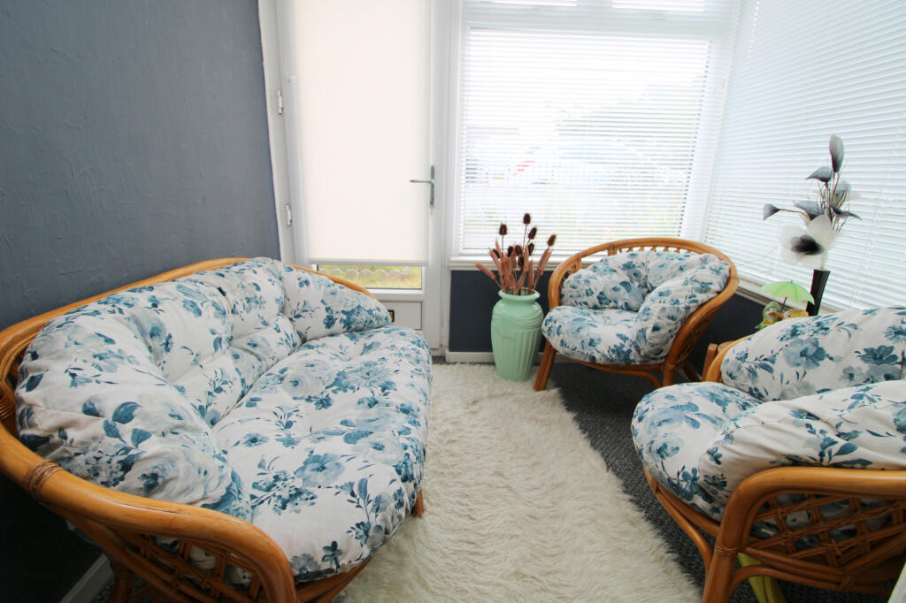 Manor Way,  Kinmel Bay, LL18 photo 3