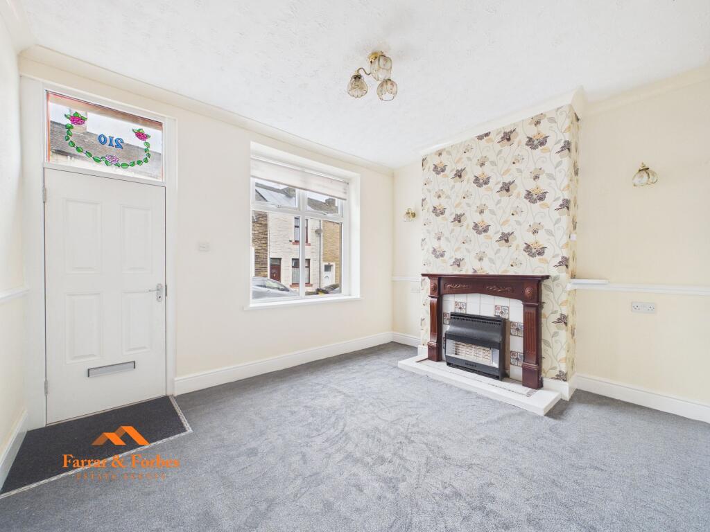 Pine Street, Nelson, BB9