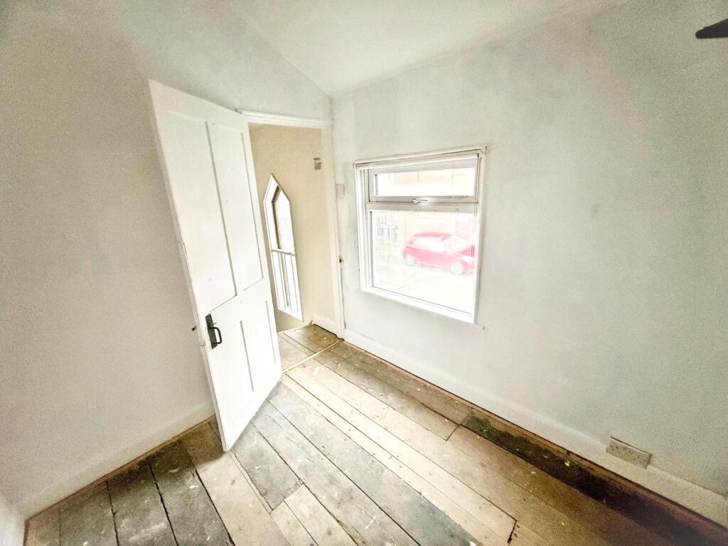 Additional image 9 of 64, Lincoln Road, Solihull, B27 6NX